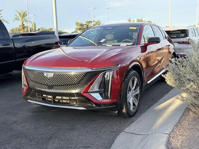 2024 Cadillac LYRIQ Tech