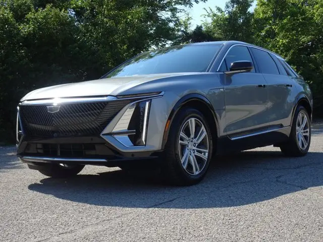 2024 Cadillac LYRIQ Tech