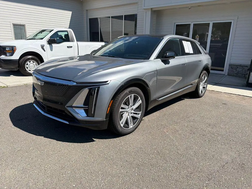 2024 Cadillac LYRIQ Tech