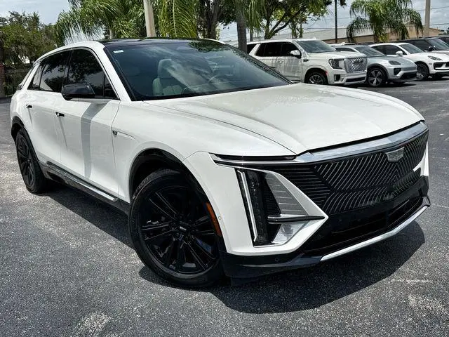 2024 Cadillac LYRIQ Luxury