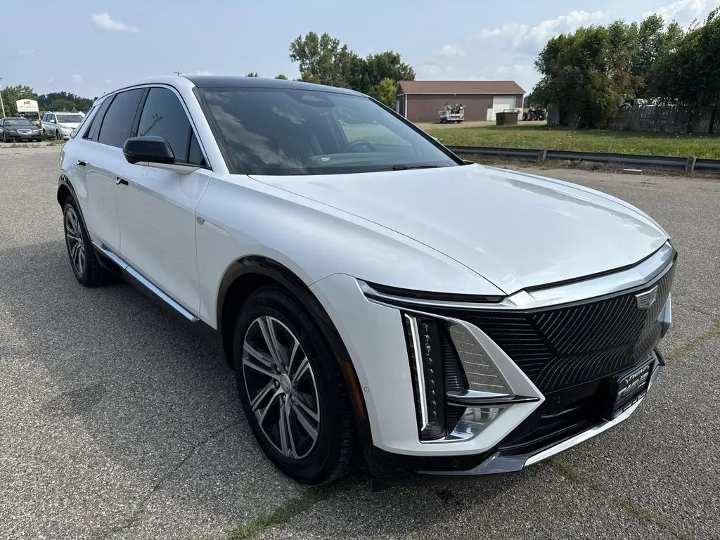 2024 Cadillac LYRIQ Luxury