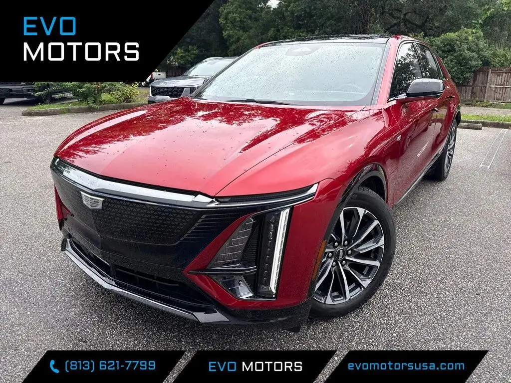 2024 Cadillac LYRIQ Sport