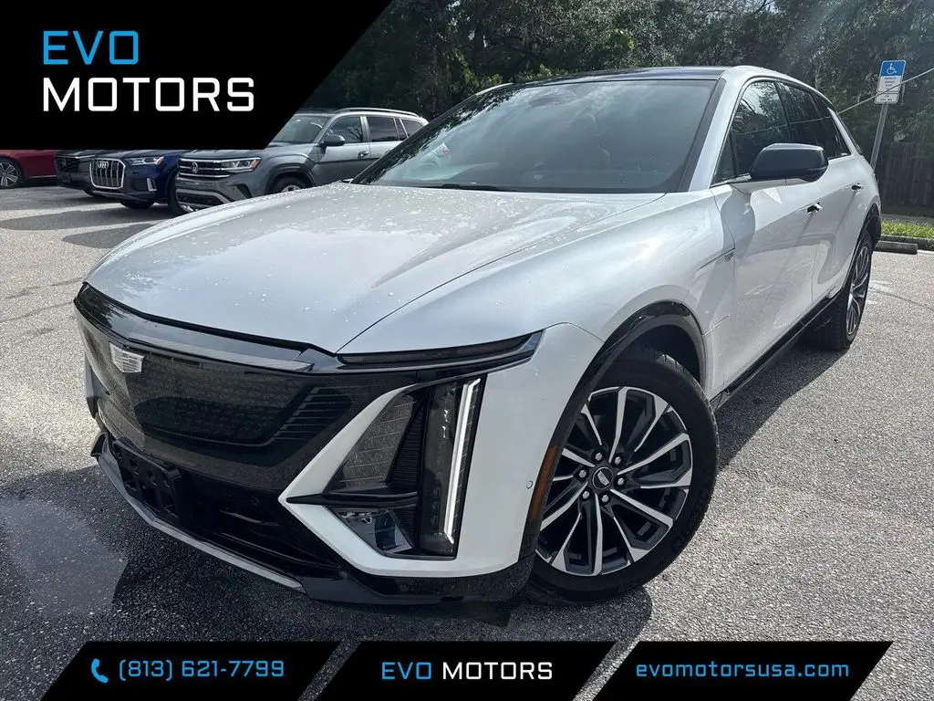 2024 Cadillac LYRIQ Sport