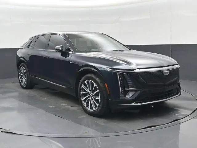 2024 Cadillac LYRIQ Sport
