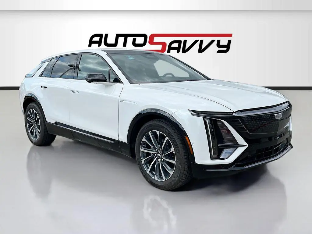 2025 Cadillac LYRIQ Sport