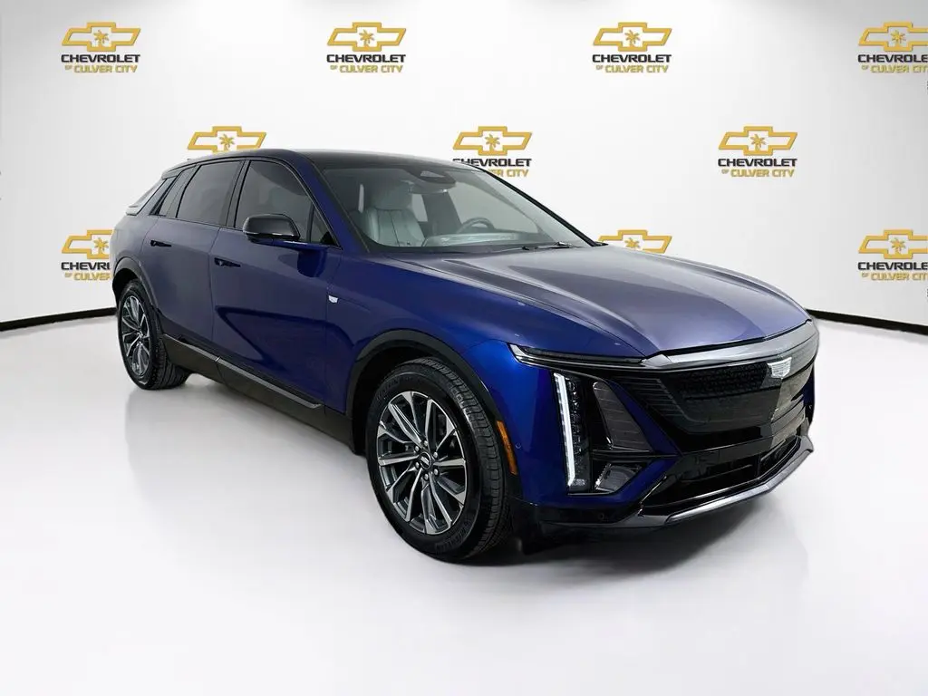 2025 Cadillac LYRIQ Sport