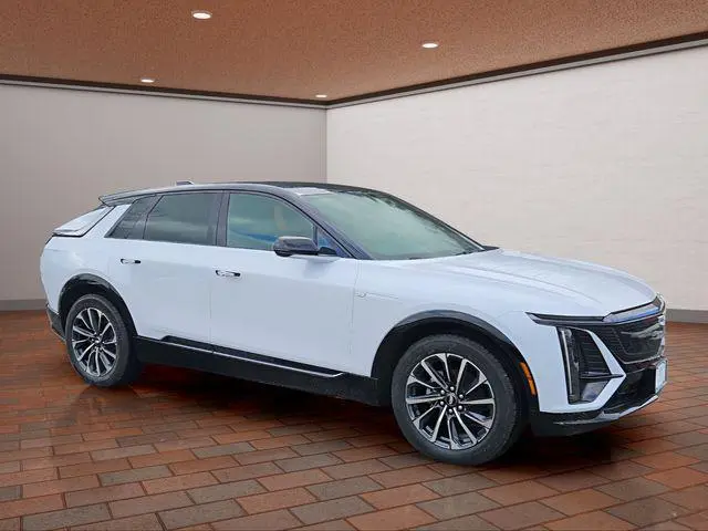 2026 Cadillac LYRIQ Sport