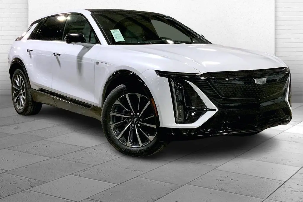 2026 Cadillac LYRIQ Sport
