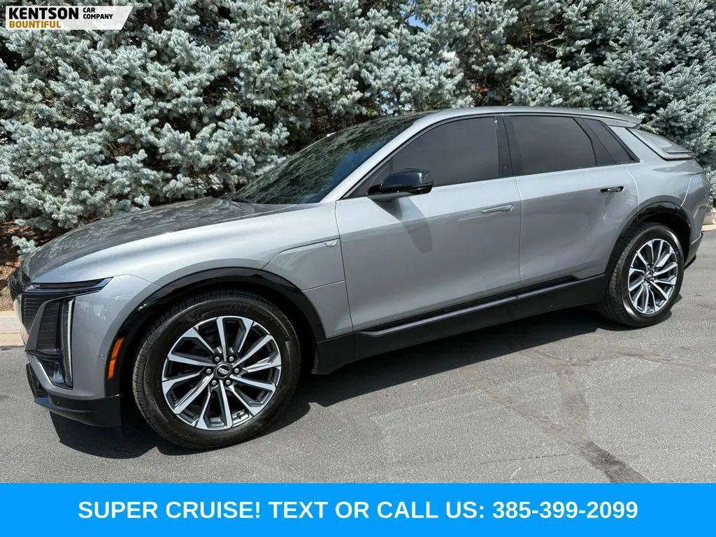 2024 Cadillac LYRIQ Sport