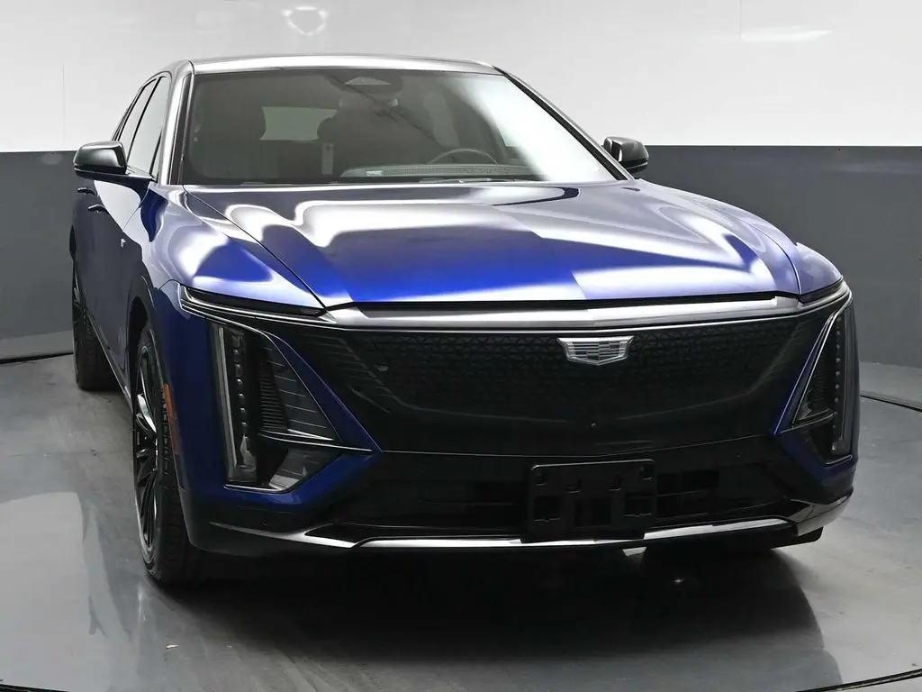 2024 Cadillac LYRIQ Sport