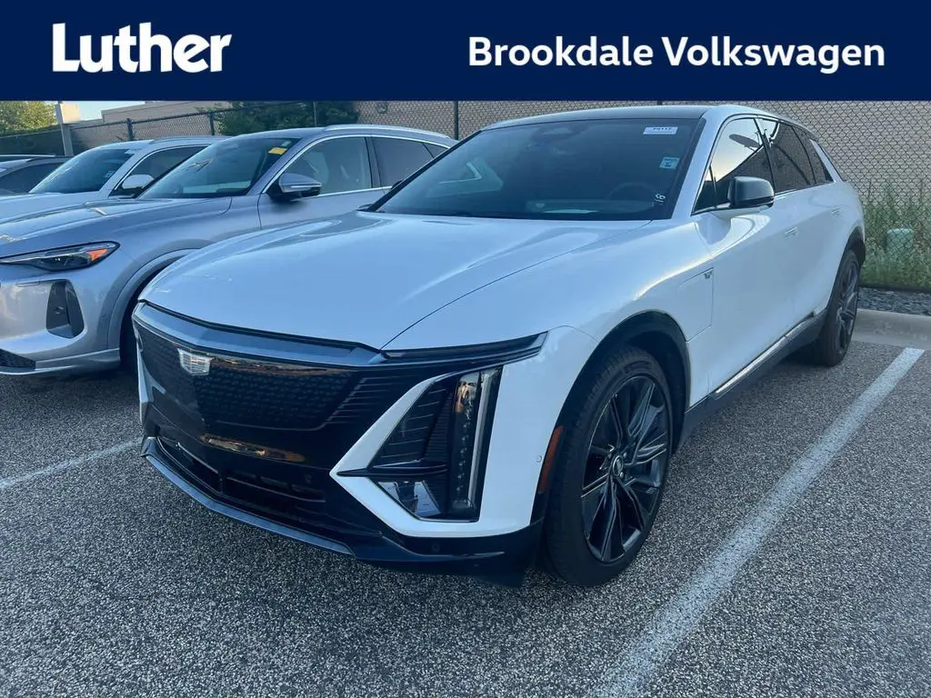 2024 Cadillac LYRIQ Sport
