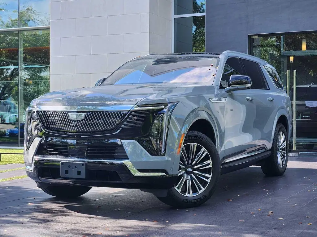 2026 Cadillac Escalade IQL Luxury
