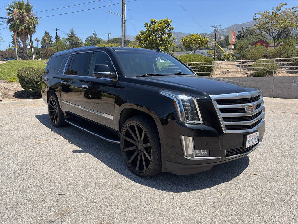 2020 Cadillac Escalade ESV Luxury