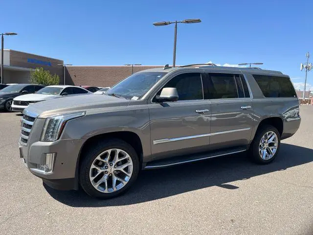 2019 Cadillac Escalade ESV Luxury
