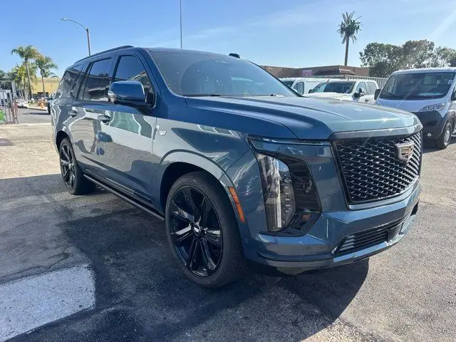 2025 Cadillac Escalade Sport Platinum
