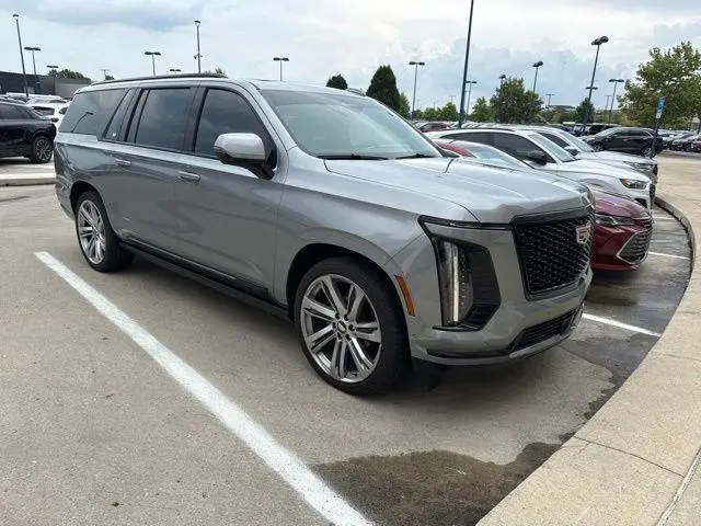 2025 Cadillac Escalade Sport Platinum
