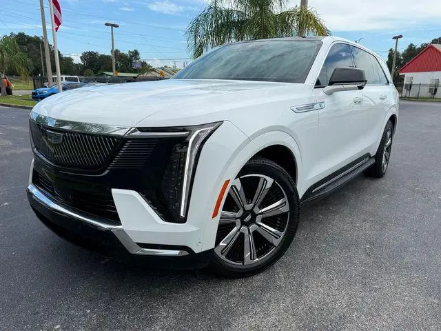 2025 Cadillac Escalade IQ Luxury 1