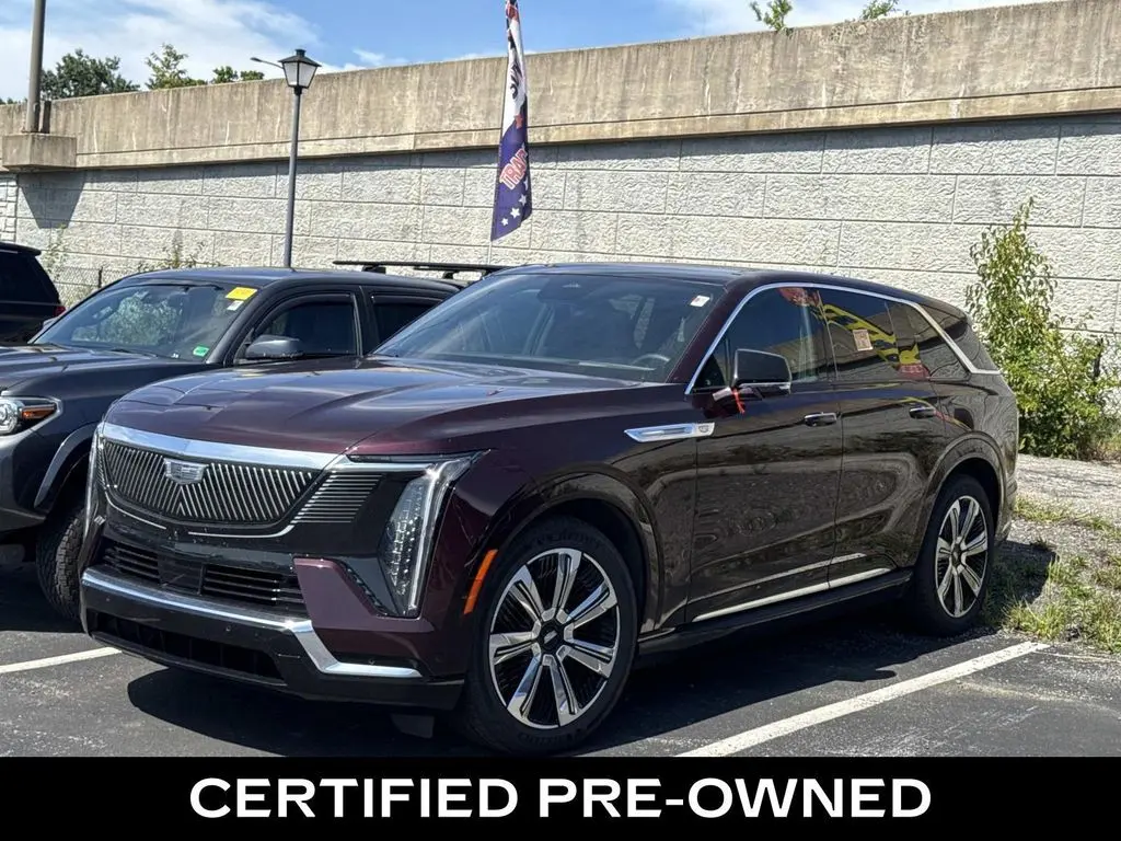 2025 Cadillac Escalade IQ Luxury 2