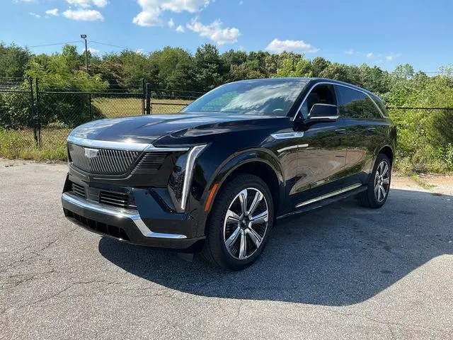 2025 Cadillac Escalade IQ Luxury 2