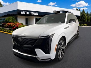 2025 Cadillac Escalade IQ Luxury 2