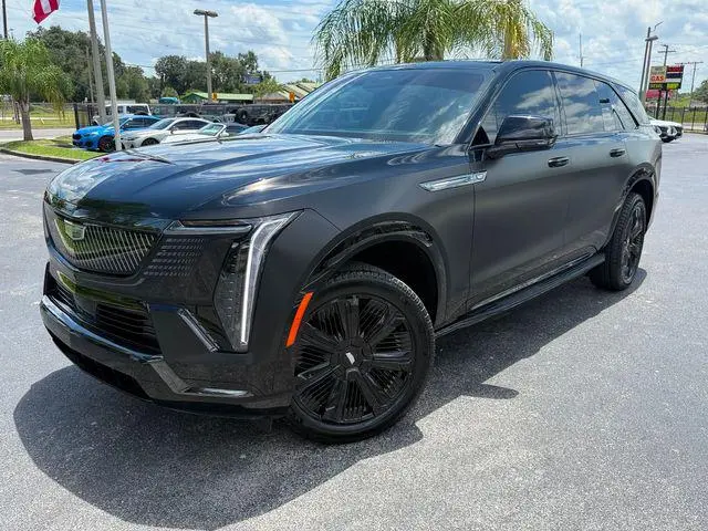 2025 Cadillac Escalade IQ Sport 2