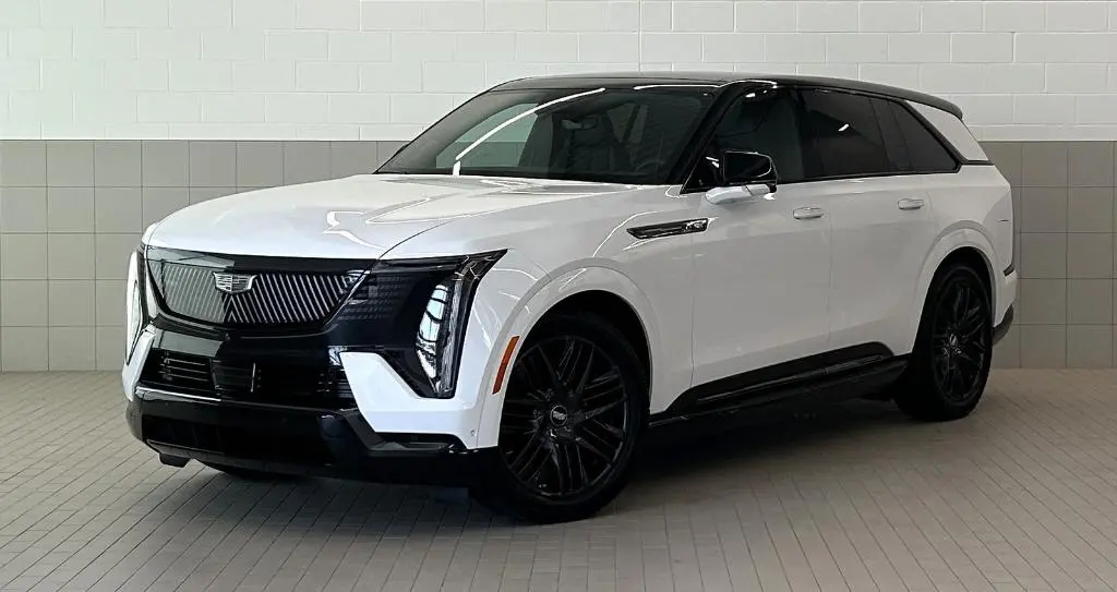 2025 Cadillac Escalade IQ Sport 2
