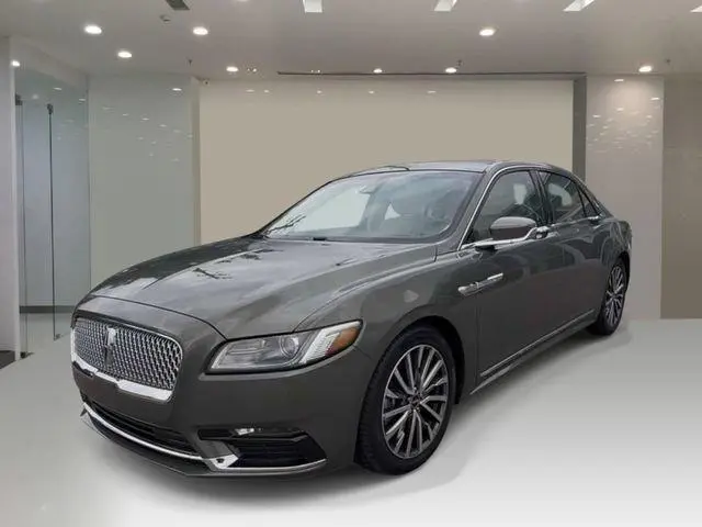 2017 Lincoln Continental Select