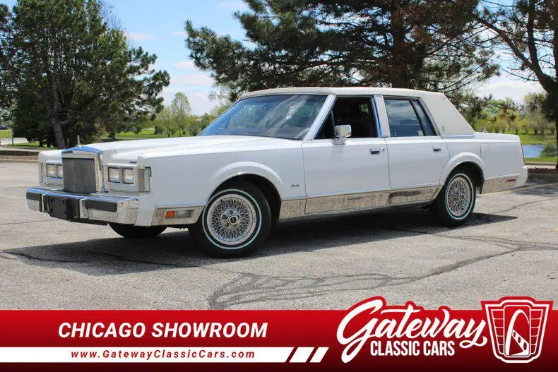 1988 Lincoln Town Car Signature