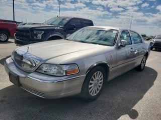 2003 Lincoln Town Car Executive