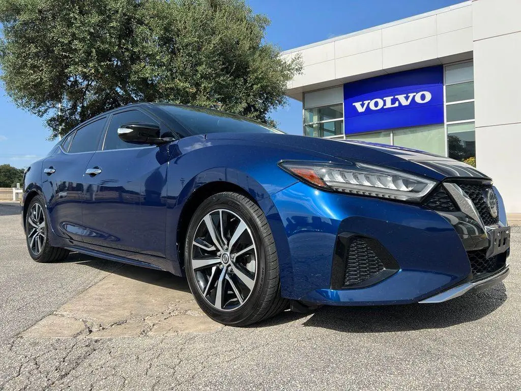 2022 Nissan Maxima SV