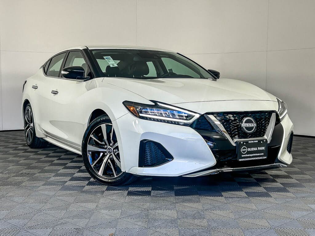 2023 Nissan Maxima SV