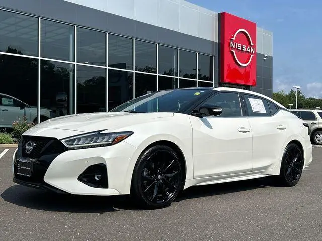 2023 Nissan Maxima SR