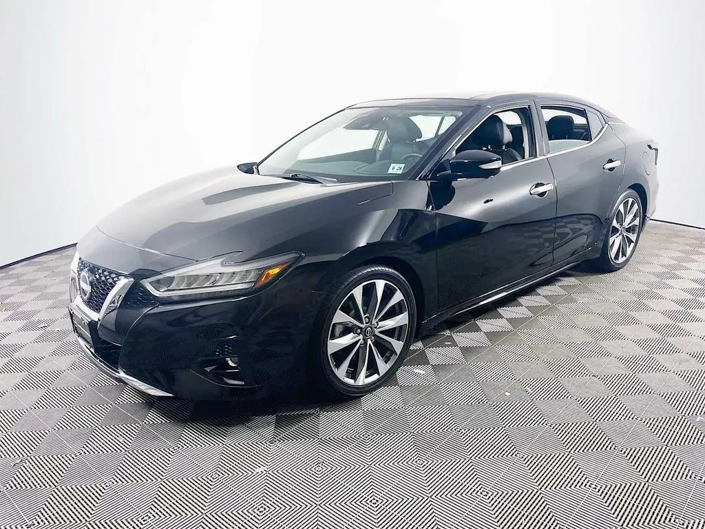 2023 Nissan Maxima Platinum