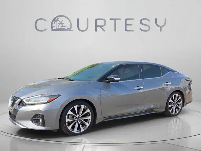 2023 Nissan Maxima Platinum