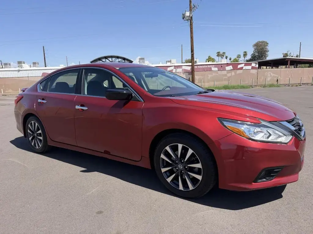 2016 Nissan Altima 2.5 SR