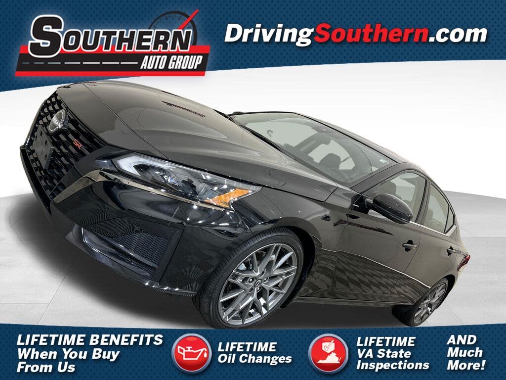 2023 Nissan Altima SR