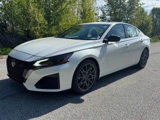 2023 Nissan Altima SR