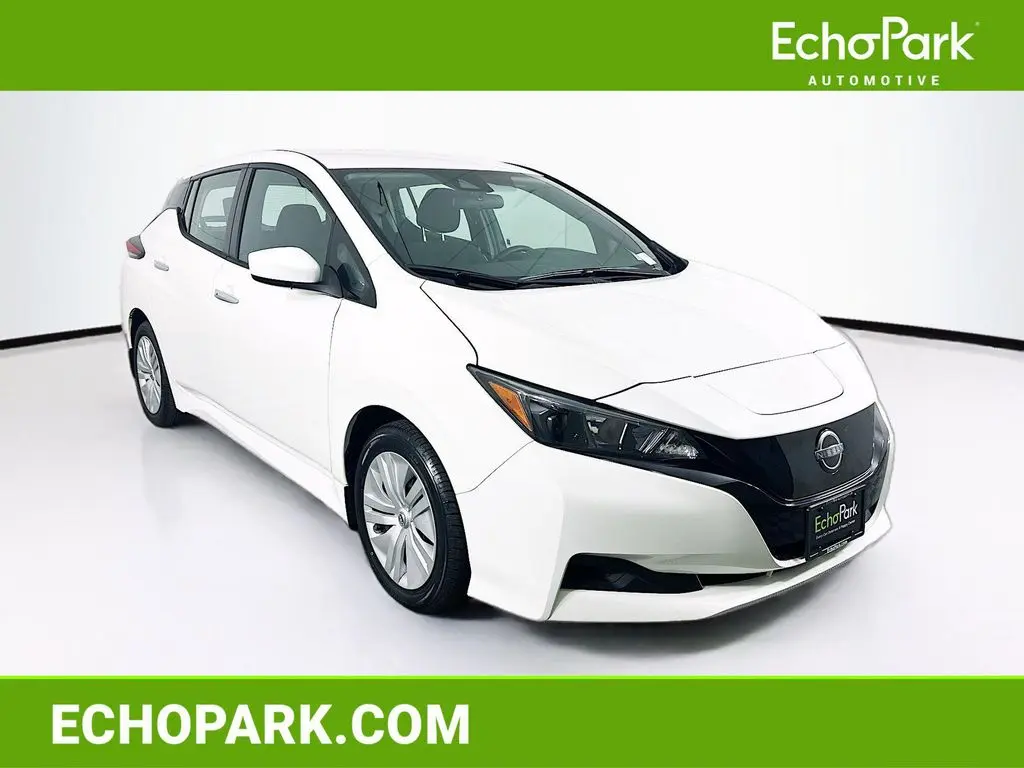 2025 Nissan LEAF S