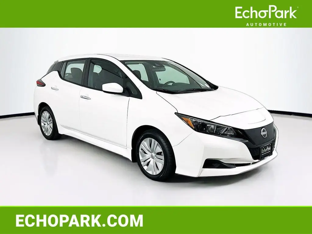 2025 Nissan LEAF S