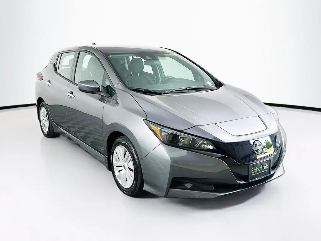 2024 Nissan LEAF S