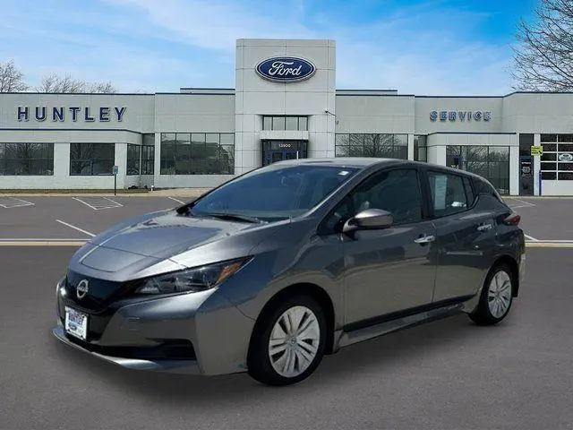 2025 Nissan LEAF S