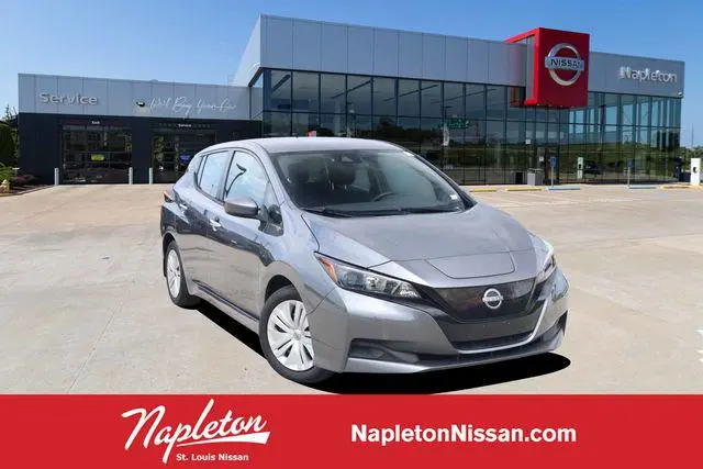 2025 Nissan LEAF S