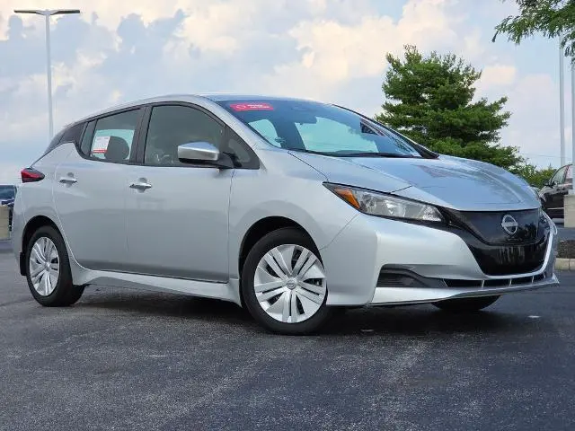 2023 Nissan LEAF S