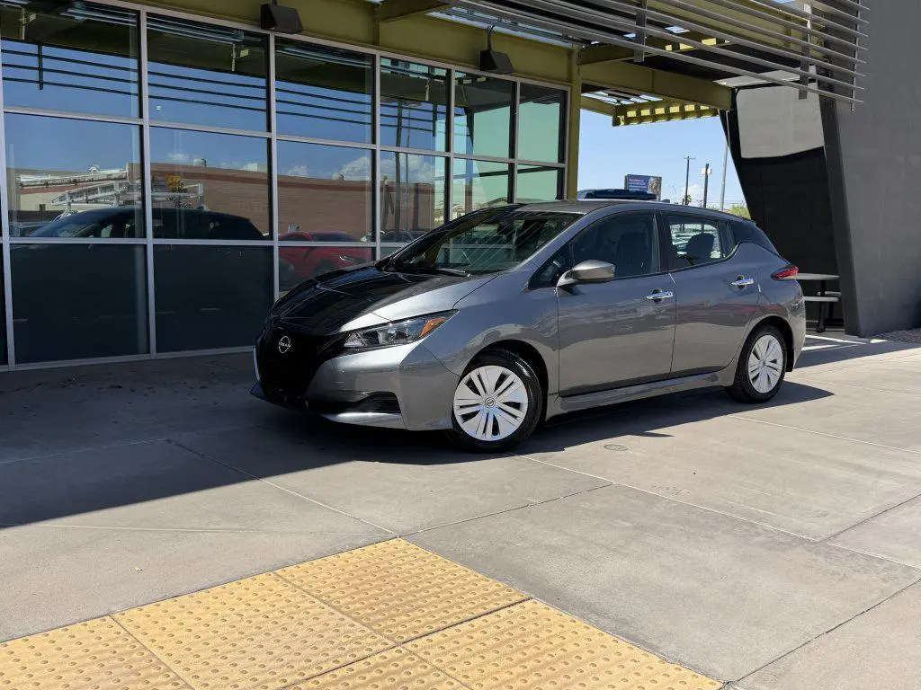 2024 Nissan LEAF S