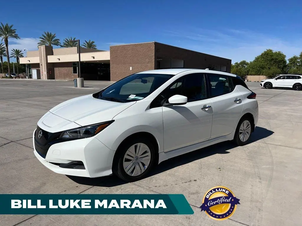 2025 Nissan LEAF S