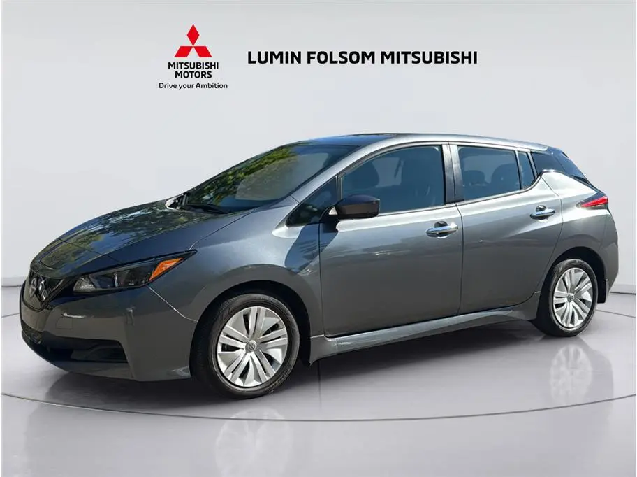 2025 Nissan LEAF S