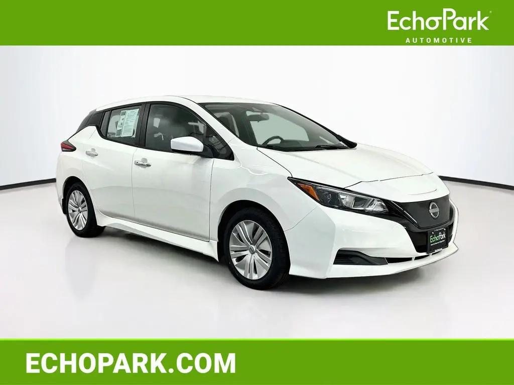 2025 Nissan LEAF S
