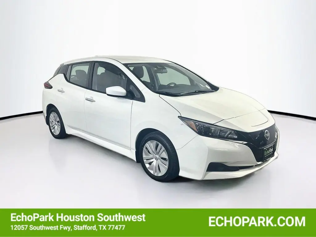2024 Nissan LEAF S