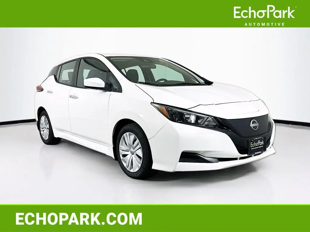2025 Nissan LEAF S