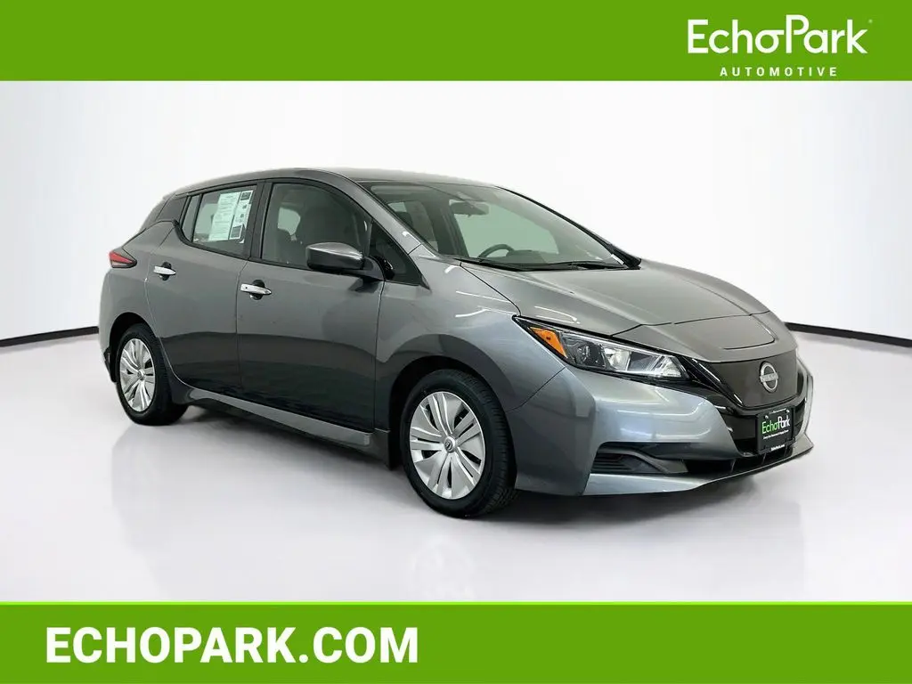2025 Nissan LEAF S